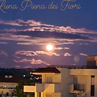La Luna Piena dei Fiori incanta Bra nella serata di giovedì 23 maggio