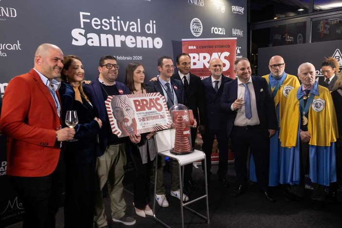 BRA'S conquista il Festival di Sanremo: salsiccia, formaggio, pane e riso di Bra nel Salotto delle Celebrità con Cirio e il sindaco Mager BRA'S conquista il Festival di Sanremo: salsiccia, formaggio, pane e riso di Bra nel Salotto delle Celebrità con Cirio e il sindaco Mager