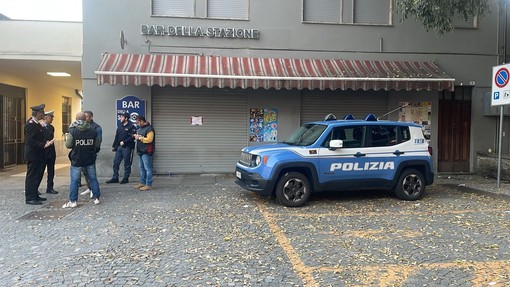 Controlli alla stazione ferroviaria di Alba (archivio)