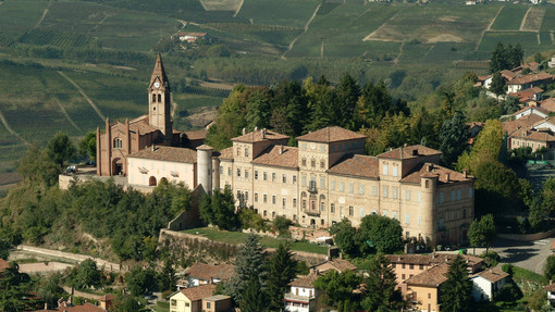 Il castello di Magliano Alfieri: dal 1 aprile si riaprono le porte per le visite