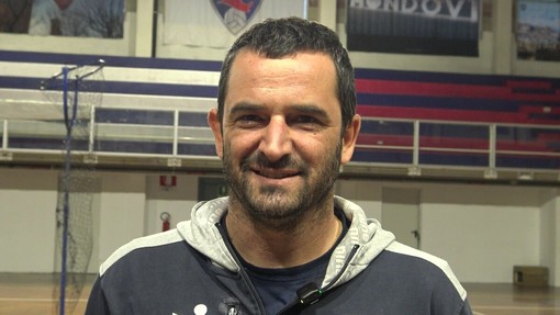 Il tecnico del Mondovì Volley Claudio Basso