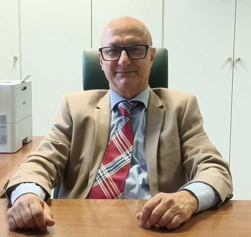 Giuseppe Calabretta, direttore del Dipartimento di Prevenzione e del Servizio di Prevenzione e Sicurezza degli Ambienti di Lavoro (Spresal) dell’Asl Cn2 Giuseppe Calabretta, direttore del Dipartimento di Prevenzione e del Servizio di Prevenzione e Sicurezza degli Ambienti di Lavoro (Spresal) dell’Asl Cn2