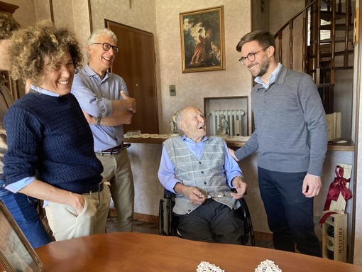 Alba celebra i 100 anni del signor Giovanni Milano