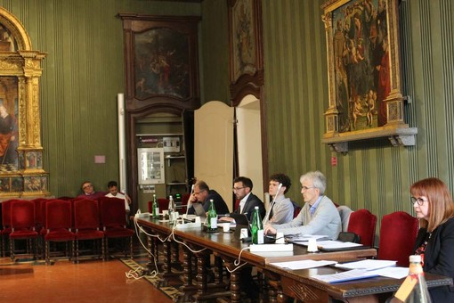 Minacce a don Degiorgis, il centrodestra albese: "Piena solidarietà, pronti a collaborare per soluzioni concrete" Minacce a don Degiorgis, il centrodestra albese: "Piena solidarietà, pronti a collaborare per soluzioni concrete"