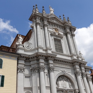 La chiesa parrocchiale di S. Andrea Apostolo, a Bra