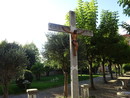 La Croce nel giardino del Santuario della Madonna dei Fiori di Bra La Croce nel giardino del Santuario della Madonna dei Fiori di Bra