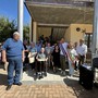 Ceresole d’Alba, la Costituzione ai diciottenni consegnata dagli ottantenni: un passaggio di testimone tra memoria e futuro