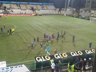 La delusione dei ragazzi del Cuneo a fine partita