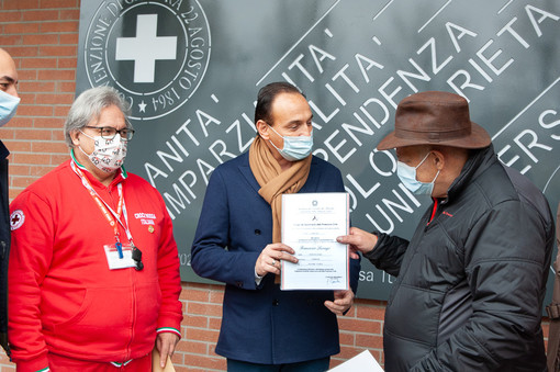 Il presidente Cirio in visita al Comitato di Alba della Croce Rossa Italiana [VIDEO]