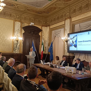 Infrastrutture e logistica: in Camera di Commercio di Cuneo il punto su valichi alpini, ferrovie e zls per il rilancio del territorio Infrastrutture e logistica: in Camera di Commercio di Cuneo il punto su valichi alpini, ferrovie e zls per il rilancio del territorio