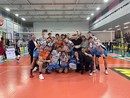 Cuneo Volley in festa dopo la vittoria per 3-1 sul campo di Porto Viro Cuneo Volley in festa dopo la vittoria per 3-1 sul campo di Porto Viro