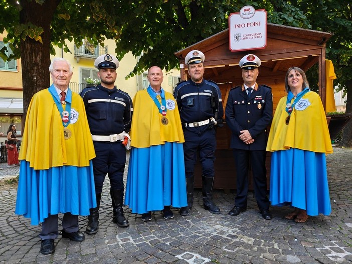 La Confraternita della Salsiccia di Bra sugli scudi per BRA'S La Confraternita della Salsiccia di Bra sugli scudi per BRA'S