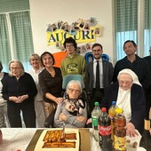 Cento candeline per Anna Pavese, la maestra di Gallo Grinzane