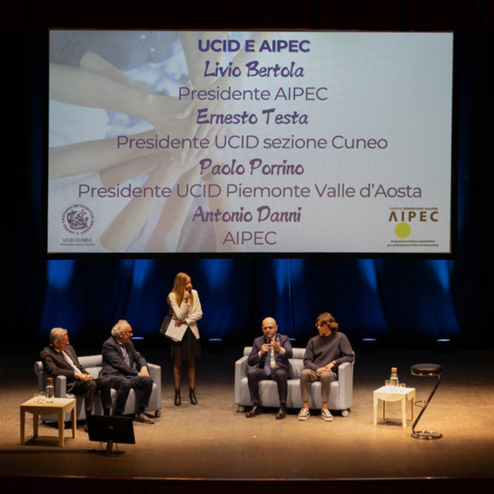 Ad Alba un convegno sul capitale delle relazioni e sul valore dei rapporti umani per la crescita delle aziende Ad Alba un convegno sul capitale delle relazioni e sul valore dei rapporti umani per la crescita delle aziende