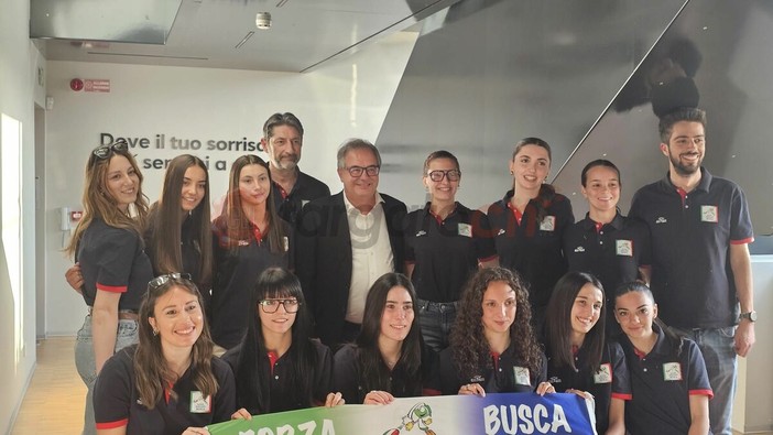 Volley Busca vola in serie C, la festa e un tour speciale per le campionesse [VIDEO]