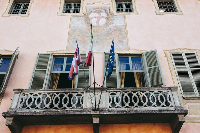 Il municipio di Cherasco Il municipio di Cherasco
