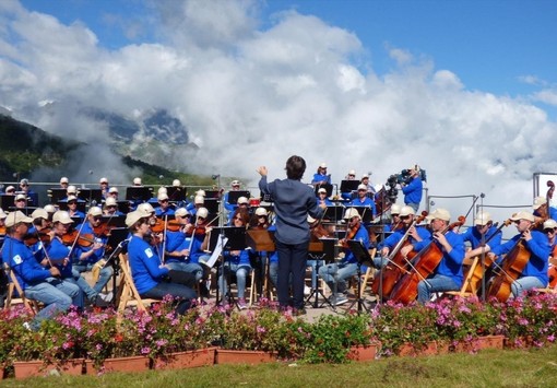 Il Concerto di Ferragosto sbarca per la prima volta a Rucàs: la grande musica tra le vette di Bagnolo Piemonte [VIDEO]
