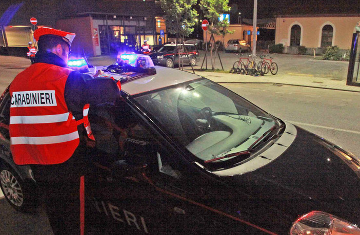 Carabinieri alla stazione di Alba (archivio)
