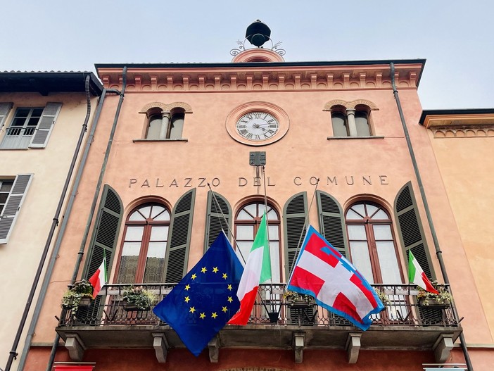 Palazzo del Comune di Alba, immagine di repertorio Palazzo del Comune di Alba, immagine di repertorio