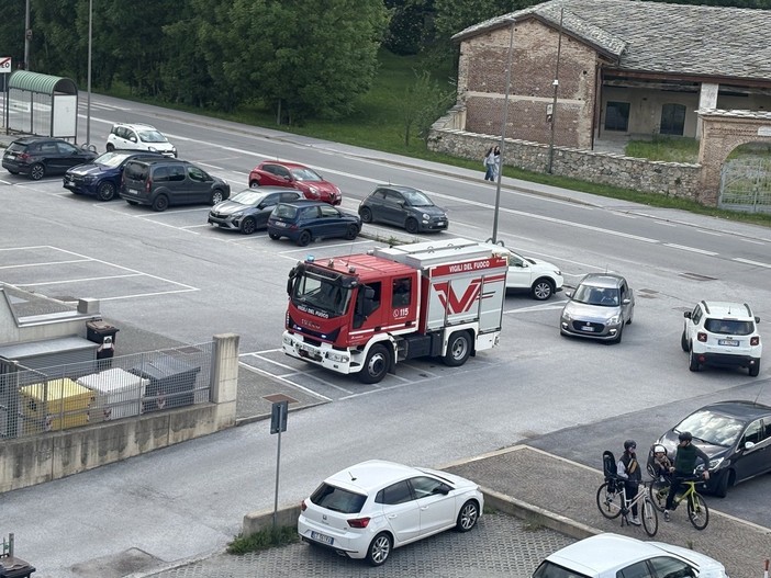 L'intervento dei Vigili del Fuoco in corso Francia