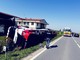 Il mezzo ribaltato sulla SS20 nei pressi di Centallo