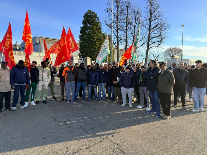 Allison, lavoratori bocciano la proposta della direzione aziendale: due giorni di sciopero nello stabilimento di Cervere