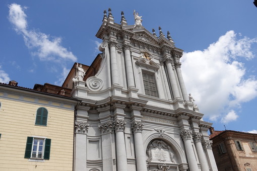 La chiesa parrocchiale di S. Andrea Apostolo, a Bra La chiesa parrocchiale di S. Andrea Apostolo, a Bra