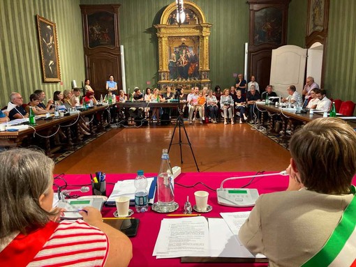 Conflitto di interessi ad Alba, la maggioranza replica alla minoranza: "Nessun elemento ostativo emerso dagli uffici" Conflitto di interessi ad Alba, la maggioranza replica alla minoranza: "Nessun elemento ostativo emerso dagli uffici"