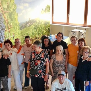Un momento della preparazione del backstage Un momento della preparazione del backstage