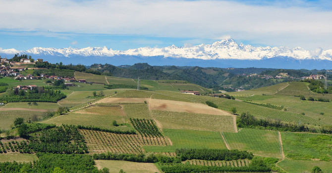 Piemonte Documenteur Film Fest, dal 22 al 29 agosto le Langhe si trasformano nel set delle «bugie» più credibili Piemonte Documenteur Film Fest, dal 22 al 29 agosto le Langhe si trasformano nel set delle «bugie» più credibili