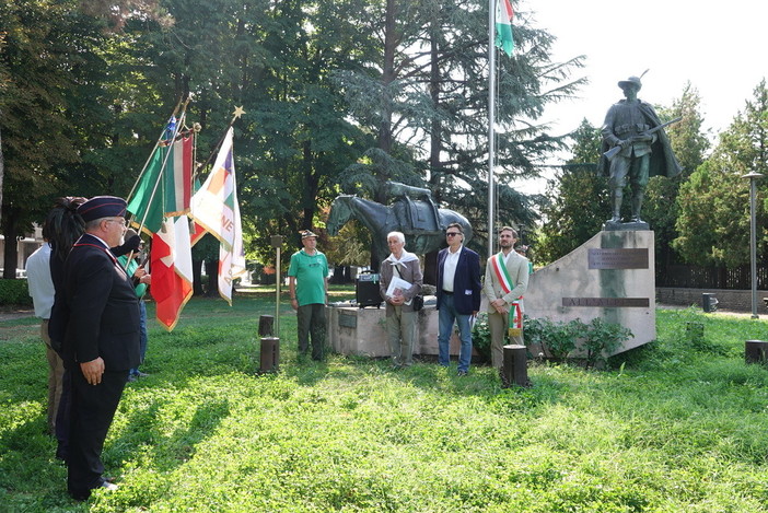 Alba: tre corone d'alloro per ricordare alcune vittime del nazifascismo Alba: tre corone d'alloro per ricordare alcune vittime del nazifascismo