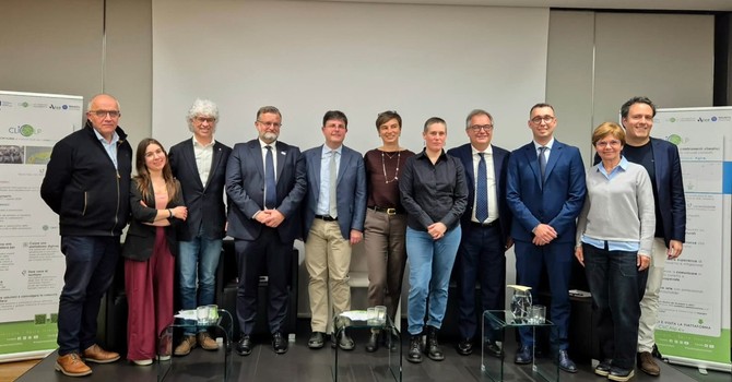 Alcuni momenti dell'incontro tenuto a Palazzo Banca d'Alba