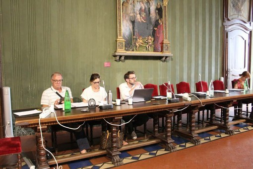 Parte della minoranza albese nel consiglio comunale di ieri Parte della minoranza albese nel consiglio comunale di ieri