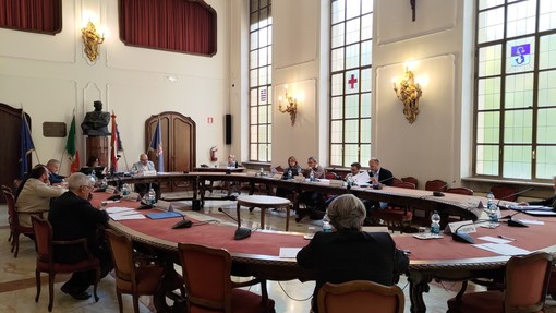 Consiglio Provinciale: approvati provvedimenti in ambito viabilità, di carattere amministrativo e finanziario Consiglio Provinciale: approvati provvedimenti in ambito viabilità, di carattere amministrativo e finanziario