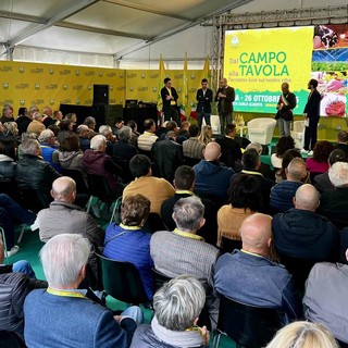 Piazza Coldiretti a Bra: l'agricoltura protagonista nella sfida per il clima