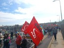 Il corteo che anche a Cuneo ha accompagnato lo sciopero generale di oggi Il corteo che anche a Cuneo ha accompagnato lo sciopero generale di oggi