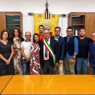 Castiglione Tinella, insediato il sindaco Franco Soave. Luca Filippa vicesindaco, Mirko Arione assessore Castiglione Tinella, insediato il sindaco Franco Soave. Luca Filippa vicesindaco, Mirko Arione assessore