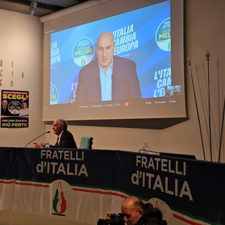 Il ministro della Difesa Guido Crosetto intervistato da Massimo Giletti, in collegamento da Roma con il Centro Incontri della Provincia di Cuneo