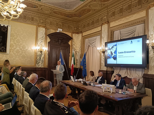Infrastrutture e logistica: in Camera di Commercio di Cuneo il punto su valichi alpini, ferrovie e zls per il rilancio del territorio Infrastrutture e logistica: in Camera di Commercio di Cuneo il punto su valichi alpini, ferrovie e zls per il rilancio del territorio