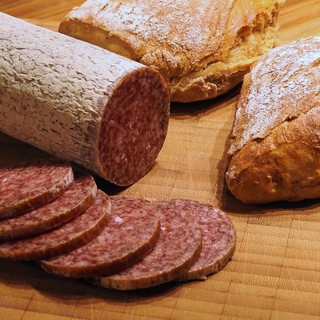 Cherasco Incontra approda in frazione Veglia per “Il pane  e il salame fatto in casa”