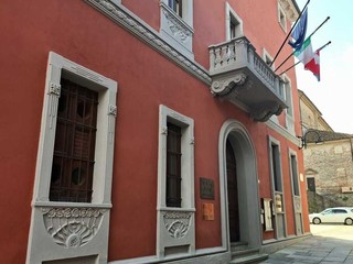 Il municipio di Diano d'Alba Il municipio di Diano d'Alba