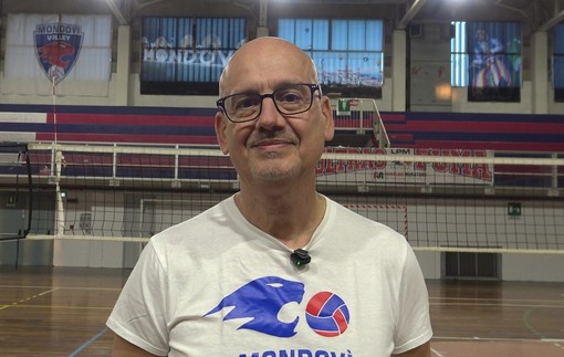 L'allenatore dell'Acqua San Bernardo Mondovì Daniele Sciarrotta L'allenatore dell'Acqua San Bernardo Mondovì Daniele Sciarrotta