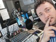 Davide Cestari negli studi di Radio Alba