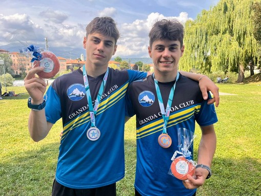 Dennis e Oliver Fina, doppio podio internazionale a Ivrea per il Granda Canoa Club