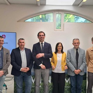 Alba, il vino che cambia per effetto del clima: a Vinum focus su maturazione e dealcolazione