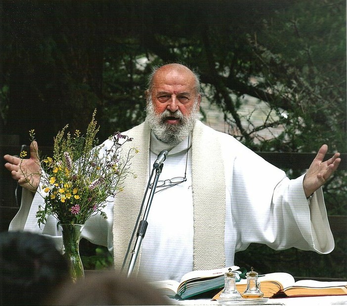 Don Valentino Vaccaneo (1934-2012)