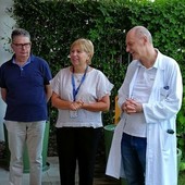 Il dottor Daneluzzo, primo da destra, con la direttrice generale Paola Malvasio e il direttore sanitario Luca Burroni Il dottor Daneluzzo, primo da destra, con la direttrice generale Paola Malvasio e il direttore sanitario Luca Burroni