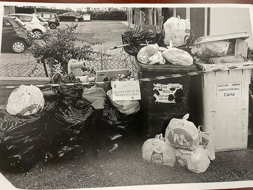 Rifiuti abbandonati, il Comune alza l’asticella: più controlli e fototrappole mobili ad Alba