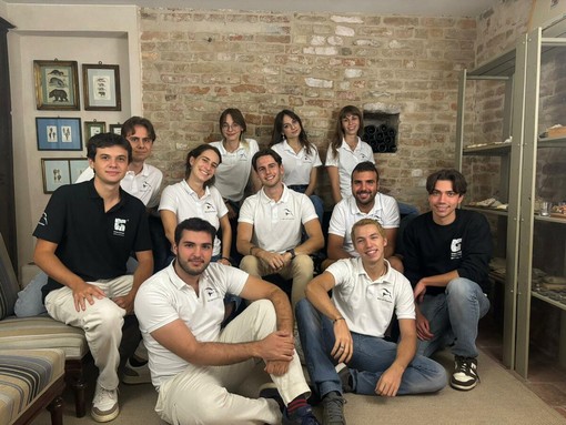 Il gruppo di organizzatori della rassegna albese dedicata alle tematiche ambientali Il gruppo di organizzatori della rassegna albese dedicata alle tematiche ambientali