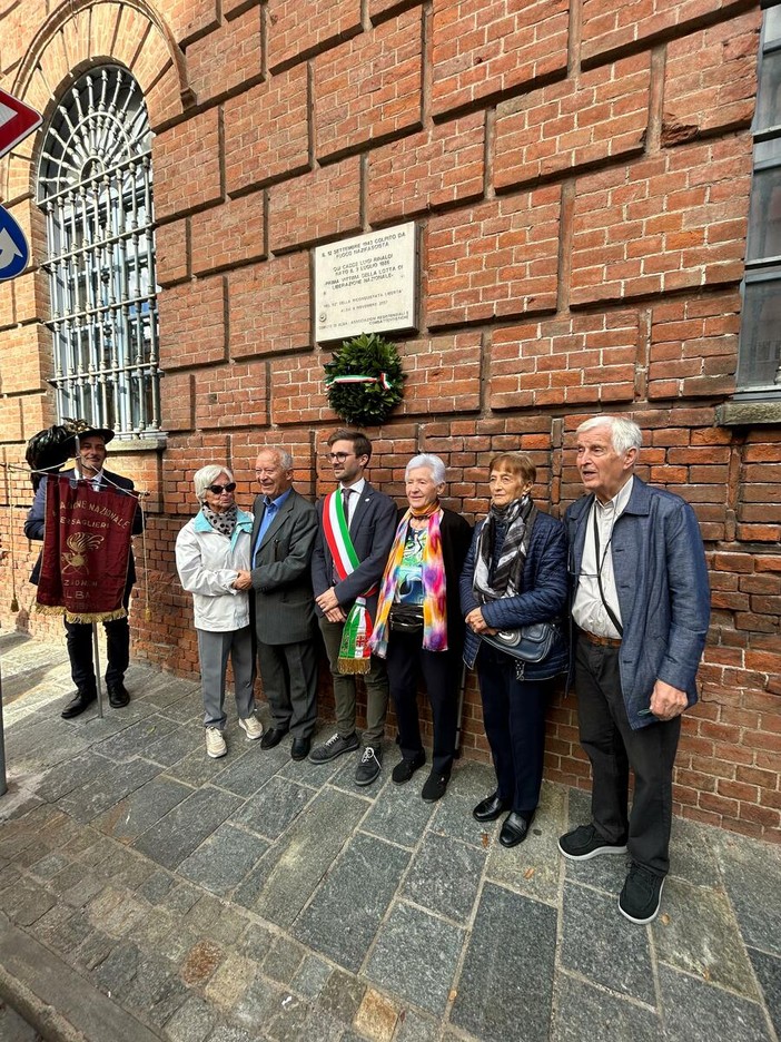 Alba: domenica 13 settembre la cerimonia in ricordo dell'eccidio all'ex Caserma Govone, di Luigi Rinaldi e dei soldati deportati nei lager Alba: domenica 13 settembre la cerimonia in ricordo dell'eccidio all'ex Caserma Govone, di Luigi Rinaldi e dei soldati deportati nei lager